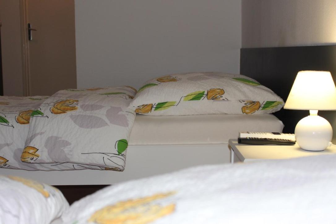 Studios Lora Rm 860 Saint-Louis (Haut-Rhin) Exterior foto